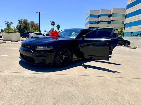 Used 2019 Dodge Charger Scat Pack RWD image 19
