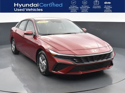 Used 2025 Hyundai Elantra SE