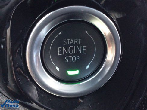 Used 2025 Chevrolet Silverado 2500 LTZ w/ LTZ Convenience Package image 35