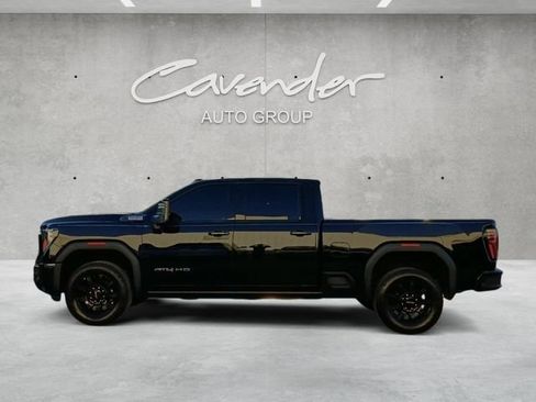 Used 2025 GMC Sierra 2500 AT4 w/ AT4 Premium Plus Package AWD/4WD image 13