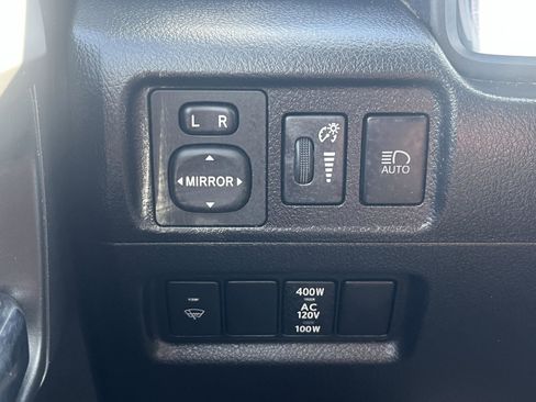 Used 2020 Toyota 4Runner Limited image 19