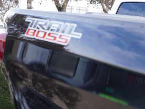 Used 2022 Chevrolet Silverado 1500 LT Trail Boss w/ Protection Package image 7