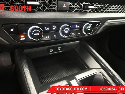 Used 2024 Honda Accord EX image 19