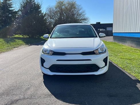 Used 2023 Kia Rio S image 2