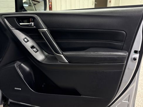 Used 2017 Subaru Forester 2.5i Touring w/ Popular Package #2 image 22