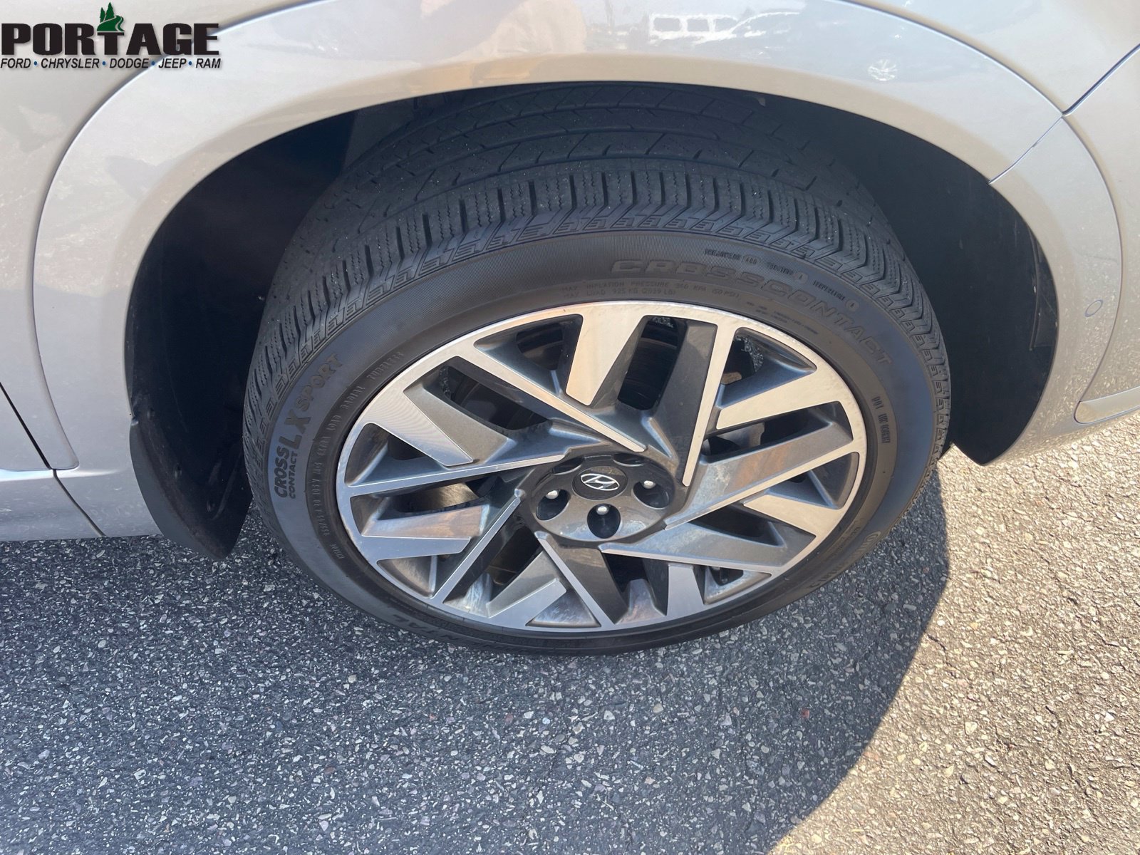 Used 2023 Hyundai Santa Fe Calligraphy AWD/4WD image 13