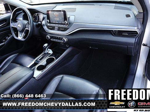 Used 2023 Nissan Altima 2.5 SR FWD image 8