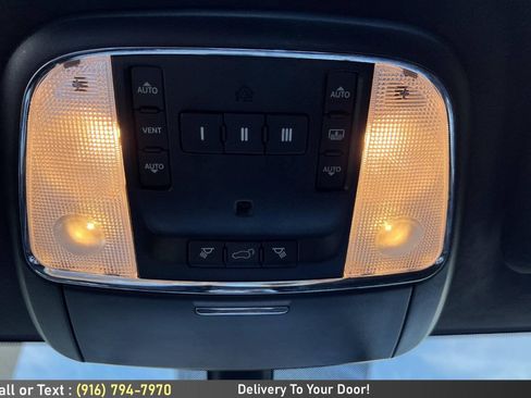 Used 2015 Jeep Grand Cherokee SRT w/ Luxury Group II AWD/4WD image 29