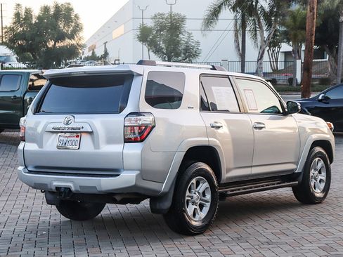 Certified 2019 Toyota 4Runner SR5 Premium image 7