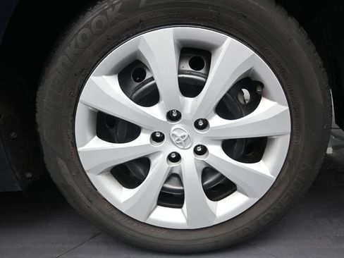 Used 2024 Toyota Corolla LE FWD image 10