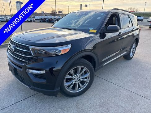 Used 2024 Ford Explorer XLT w/ Equipment Group 202A image 1