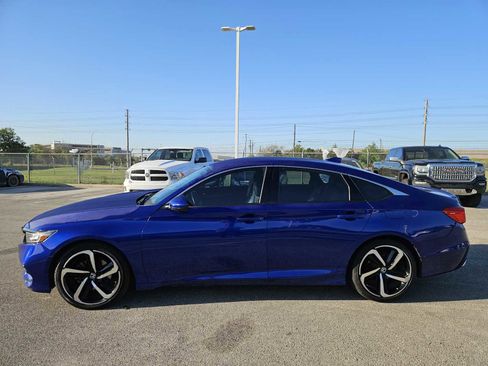 Used 2019 Honda Accord Sport image 4