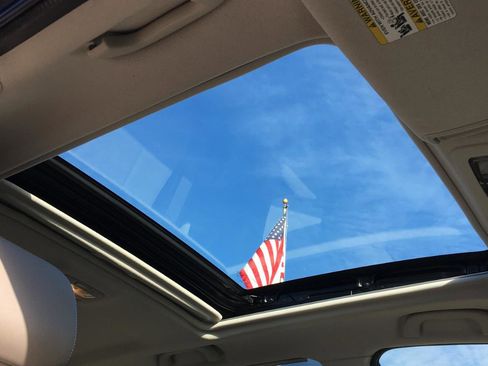 Used 2017 Subaru Forester 2.5i Limited image 32