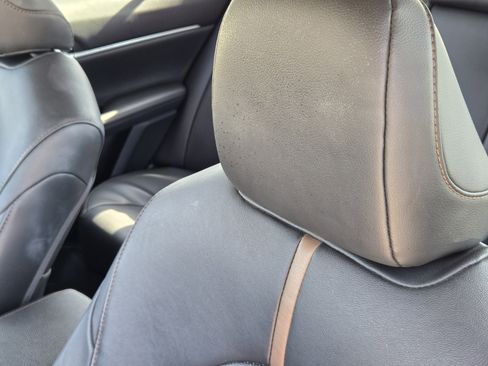 Used 2019 Toyota Camry XLE image 28