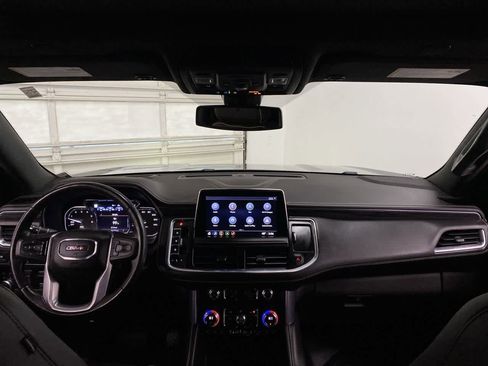 Used 2021 GMC Yukon XL SLT w/ SLT Luxury Plus Package image 12