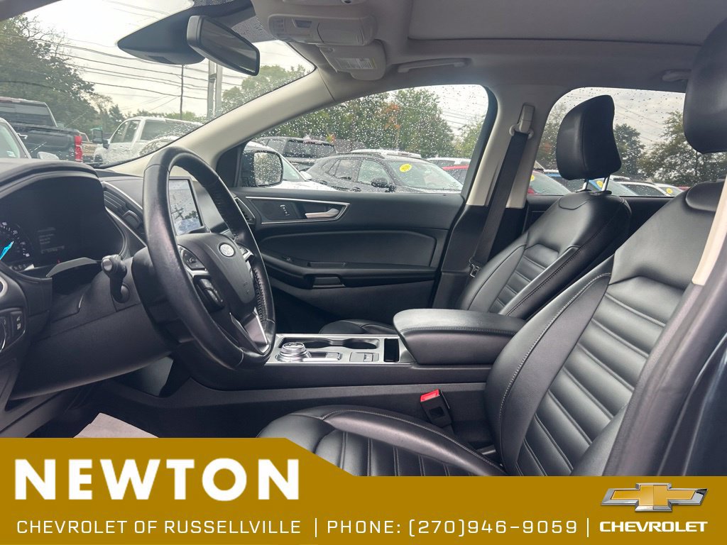 Used 2022 Ford Edge SEL w/ Convenience Package AWD/4WD image 4