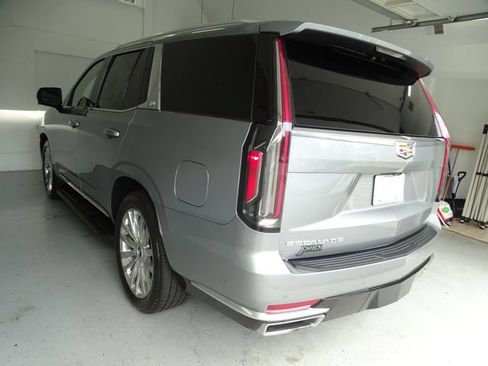 Certified 2024 Cadillac Escalade Premium Luxury w/ Performance Package AWD/4WD image 21