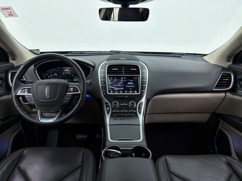 Used 2019 Lincoln Nautilus Reserve image 24