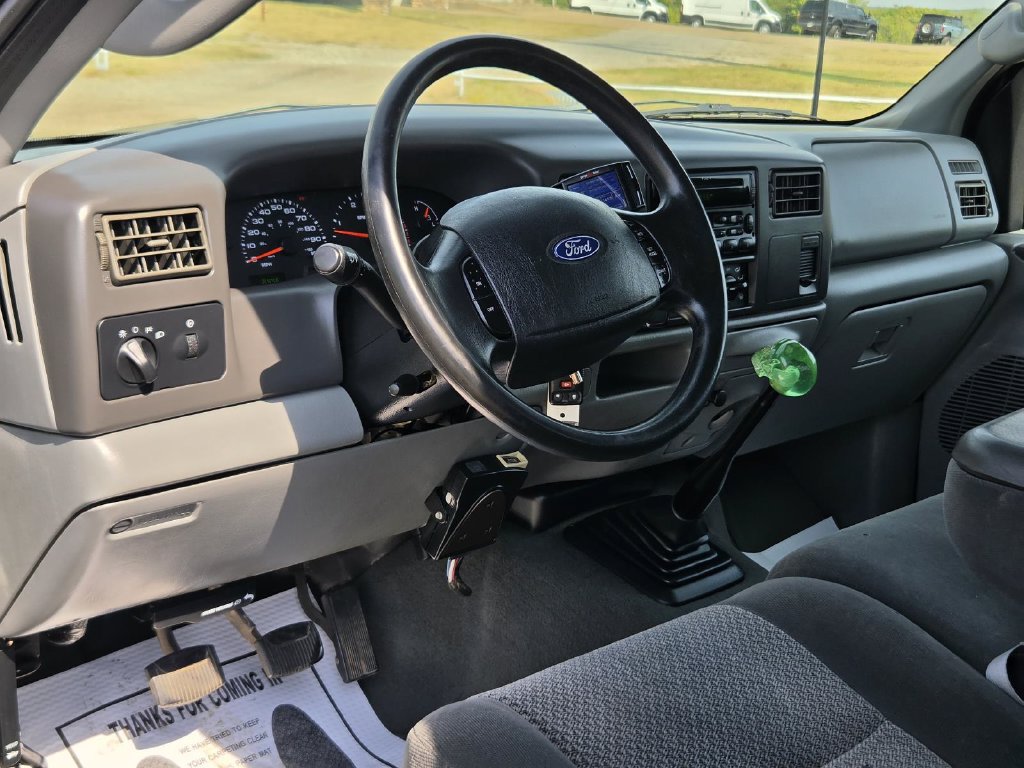 Used 2003 Ford F350 XL RWD image 26