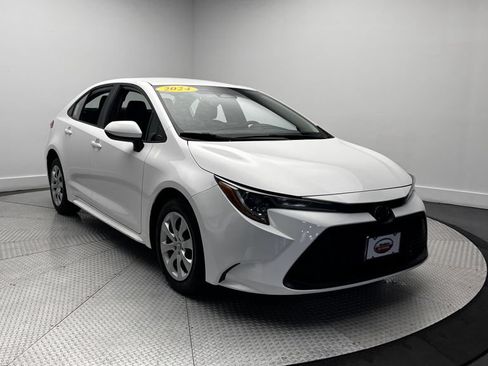 Used 2024 Toyota Corolla LE FWD image 35