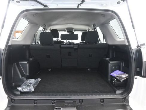 Used 2024 Toyota 4Runner TRD Off-Road image 8