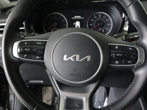 Used 2022 Kia K5 LXS AWD/4WD image 10
