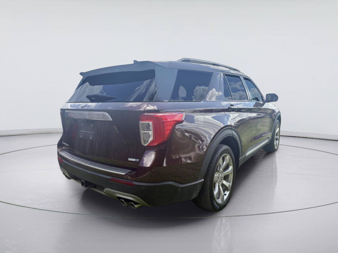 Used 2020 Ford Explorer Platinum w/ Premium Technology Package AWD/4WD image 5