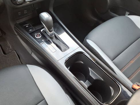 Used 2024 Nissan Kicks SR w/ SR Premium Package image 17