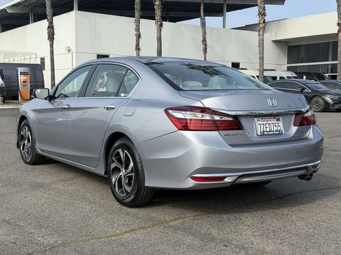 Used 2017 Honda Accord LX image 6