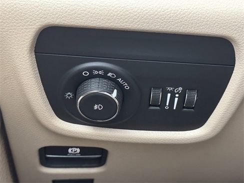 New 2025 Jeep Grand Cherokee Limited image 17