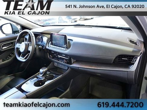 Used 2021 Nissan Rogue SL image 10