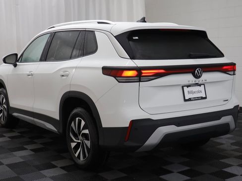 New 2026 Volkswagen Tiguan S image 14