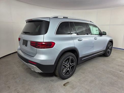 New 2026 Mercedes-Benz GLB 250 image 4