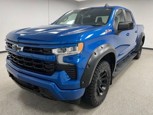 Used 2023 Chevrolet Silverado 1500 RST AWD/4WD image 4