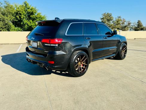 Used 2014 Jeep Grand Cherokee SRT8 w/ Luxury Group II AWD/4WD image 23