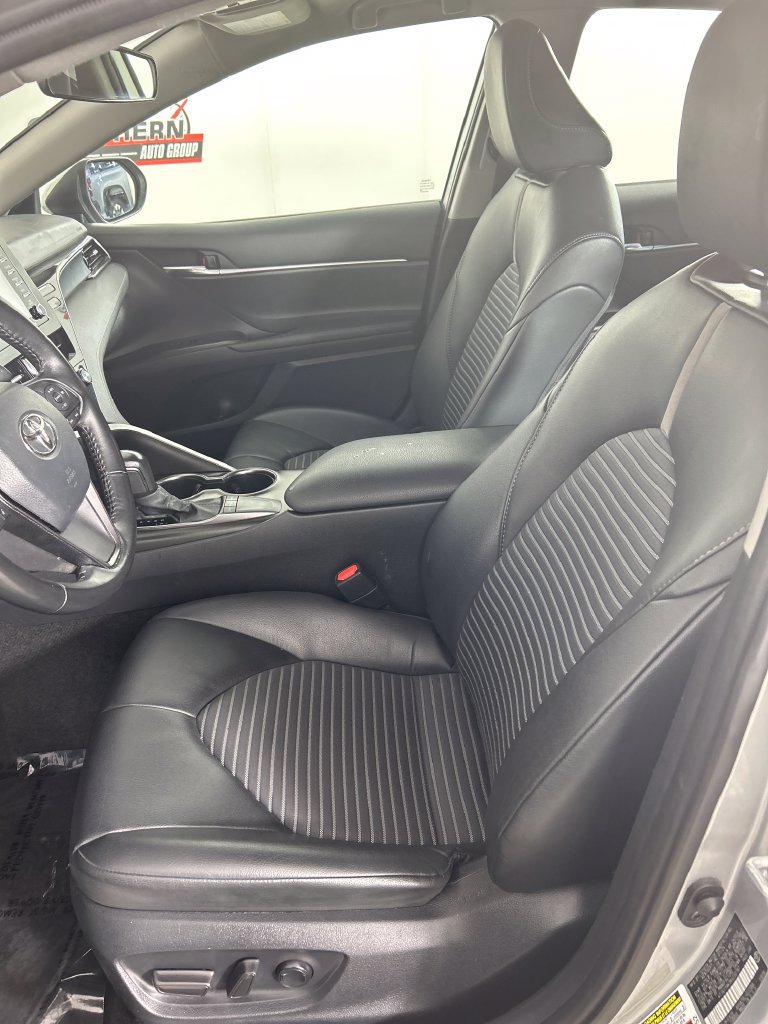 Used 2024 Toyota Camry SE FWD image 12