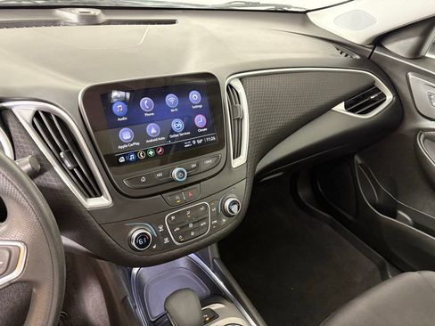 Used 2024 Chevrolet Malibu LT image 27