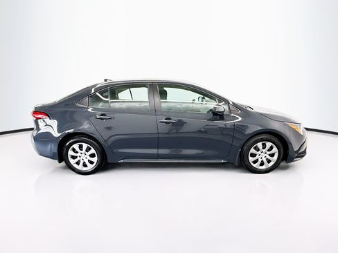 Used 2025 Toyota Corolla LE FWD image 10