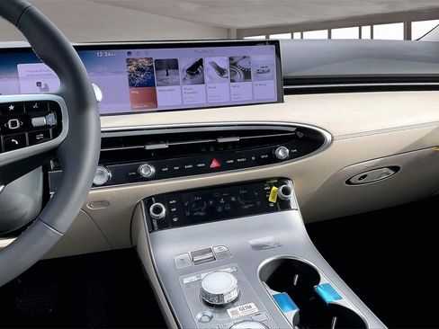 New 2026 Genesis GV70 2.5T Advanced image 6