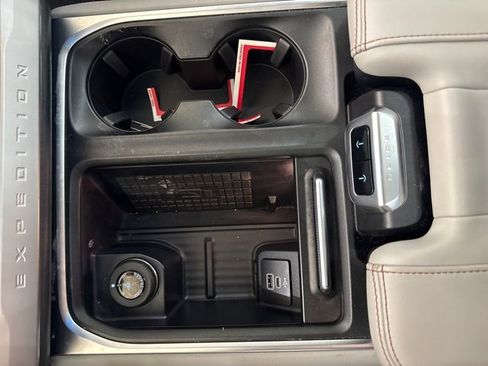 Used 2025 Ford Expedition Max Active image 41