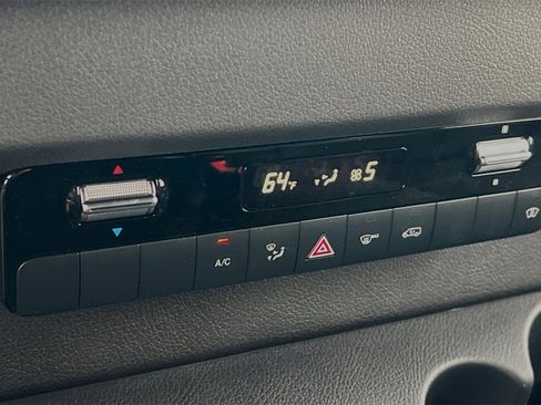 Used 2024 Mercedes-Benz Sprinter 2500 image 20