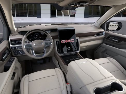 New 2026 GMC Yukon Denali w/ Denali Reserve Package AWD/4WD image 15
