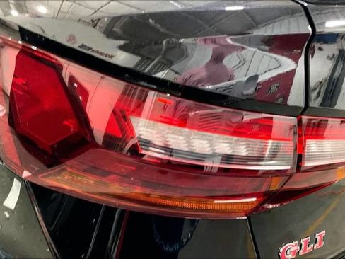 Used 2019 Volkswagen Jetta GLI Autobahn FWD image 31