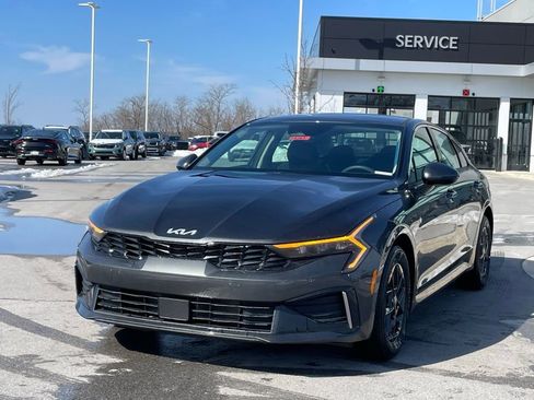 New 2026 Kia K5 LXS FWD image 3