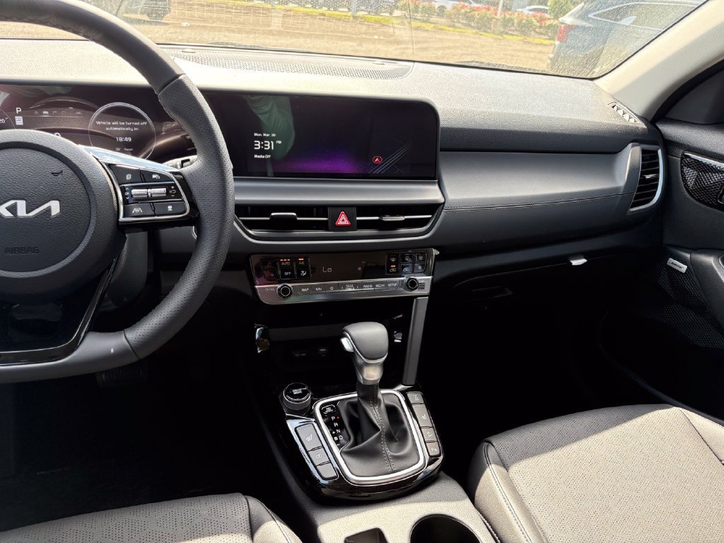 New 2026 Kia Seltos SX AWD/4WD image 18