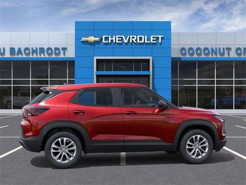 New 2026 Chevrolet TrailBlazer LS image 2