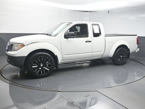 Used 2018 Nissan Frontier S RWD image 4
