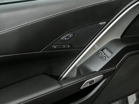 Used 2015 Chevrolet Corvette Z06 w/ 2LZ Preferred Equipment Group image 17