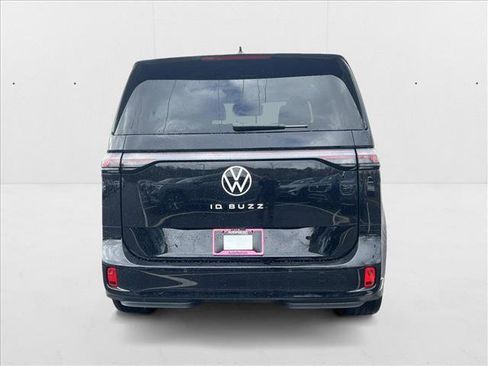 New 2025 Volkswagen ID. Buzz Pro S image 7