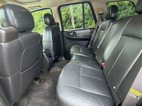 Used 2005 Chevrolet TrailBlazer LT AWD/4WD image 21